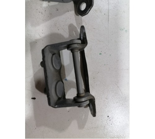 Петля крышки багажника 2шт