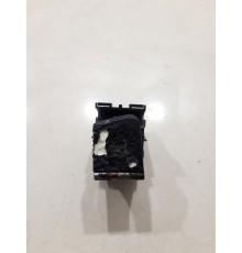 Кнопка стояночного тормоза