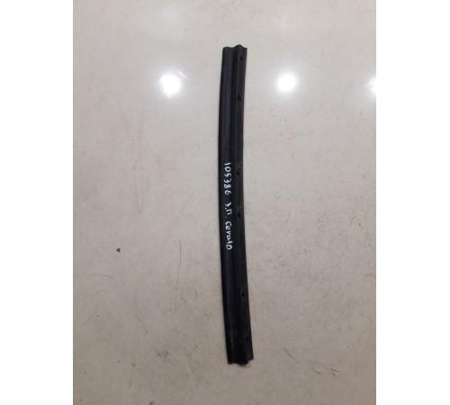 Уплотнитель двери(задний правый)