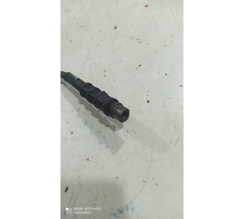 Тормозной шланг передний правый