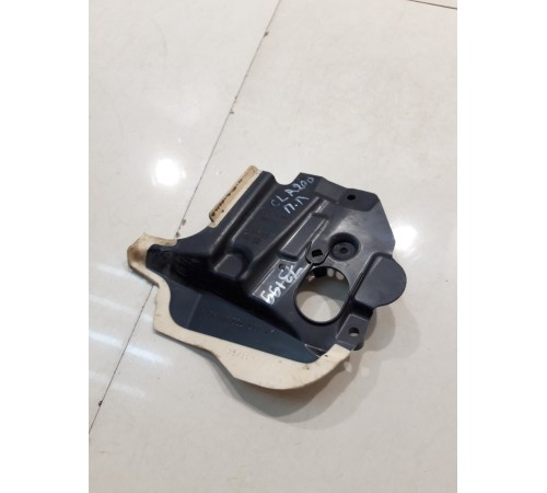 Защитный кожух замка передней левой двери