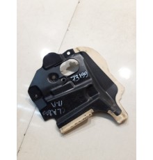 Защитный кожух замка передней левой двери