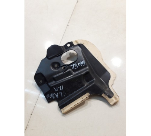 Защитный кожух замка передней левой двери