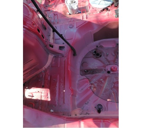 Ниша багажника ,запасного колеса