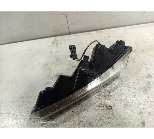 Дневной ходовой огонь ПТФ правый