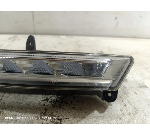 Дневной ходовой огонь ПТФ правый