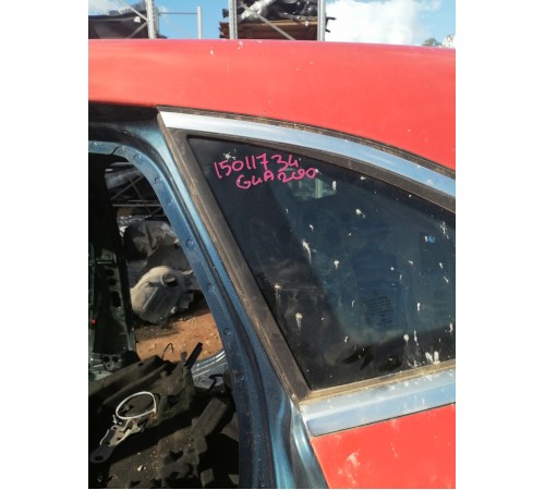 Глухое стекло заднее левое