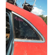 Глухое стекло заднее левое