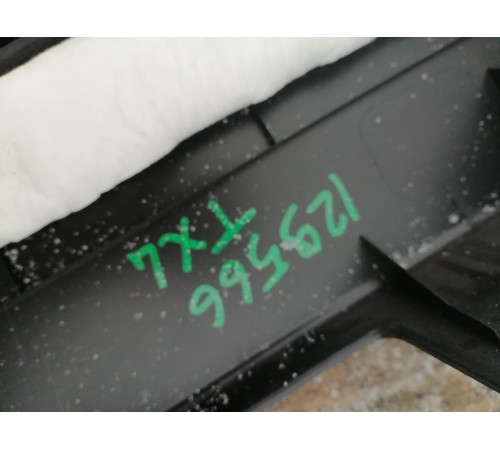 Обшивка двери крышки багажника