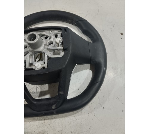 Рулевое колесо (руль) с многофунциональными кнопками