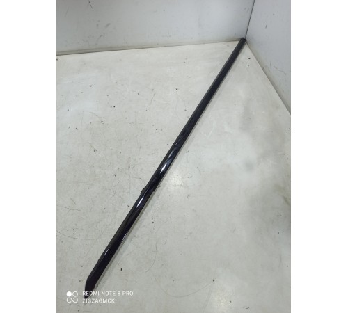 Уплотнитель стекла (передний левый наружный)