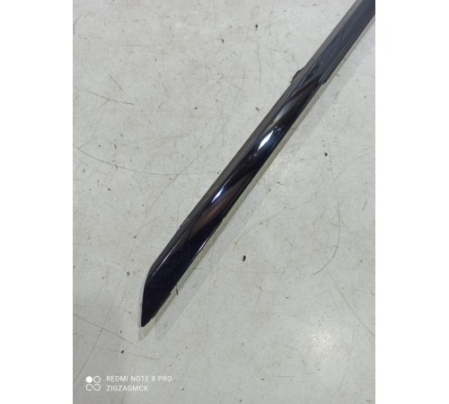 Уплотнитель стекла (передний левый наружный)