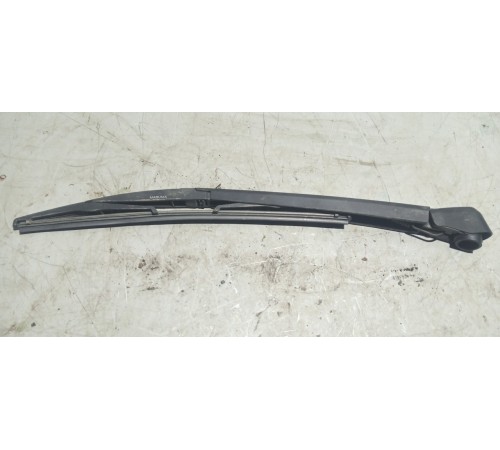 Поводок стеклоочистителя задний