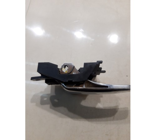 Ручка двери (задняя, правая, внутренняя)