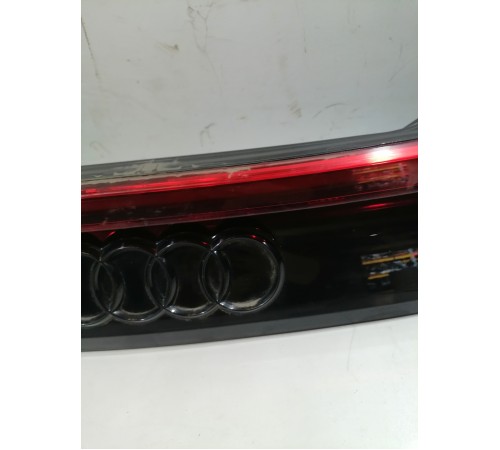 Фонарь задний центральный