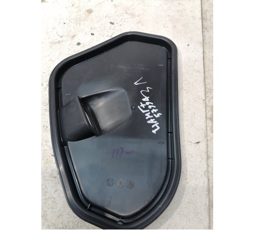 Заглушка двери задней левой