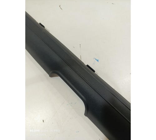 Накладка порога передняя правая внутренняя