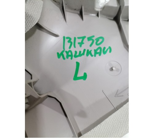 Обшивка стойки лобового стекла левая