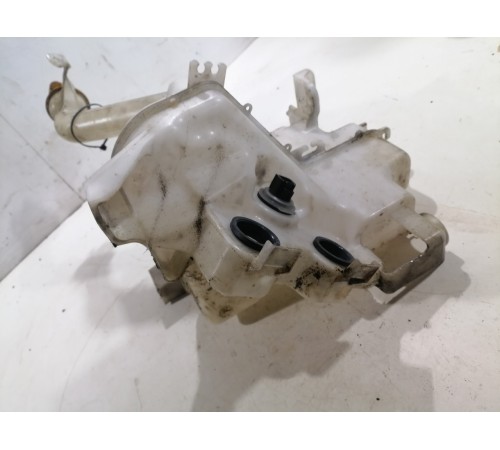 Бачок омывателя лобового стекла