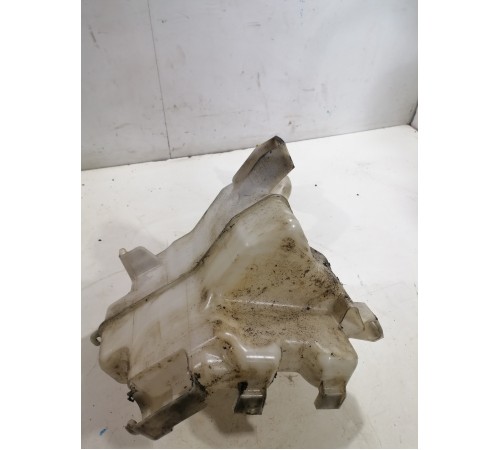 Бачок омывателя лобового стекла