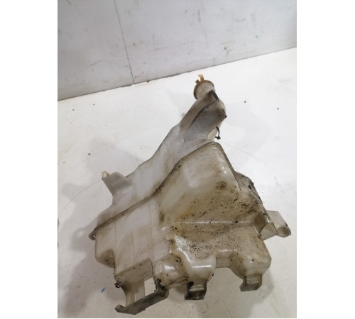 Бачок омывателя лобового стекла