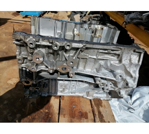 Блок двигателя 