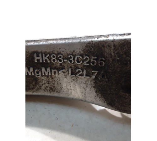 Рычаг подвески передний нижний