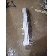  Усилитель переднего бампера