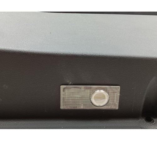 Обшивка двери передняя правая