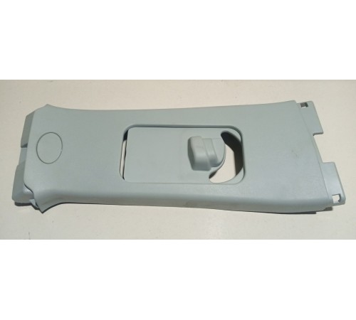 Обшивка стойки Правая Центральная Верхняя часть