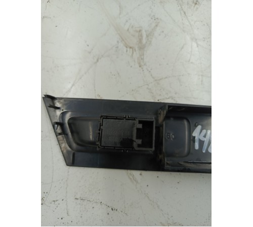 Кнопка стеклоподъемника