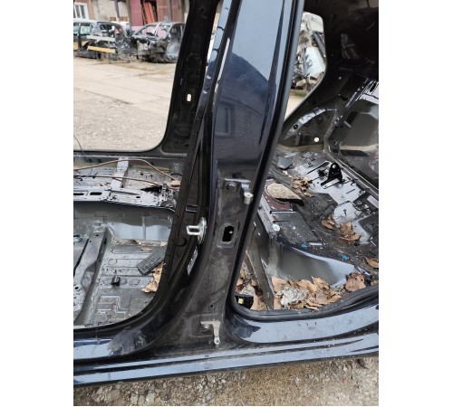 Порог со стойкой левый