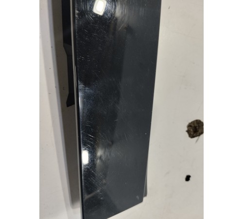 Молдинг двери(задний левый)