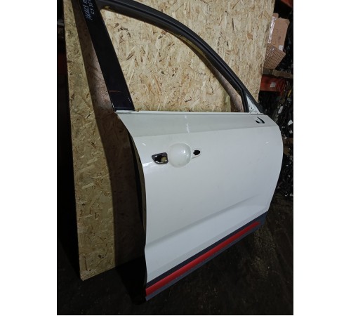 Дверь передняя правая