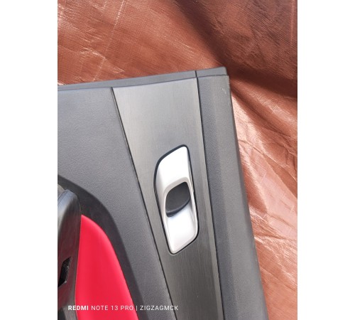 Обшивка двери задняя правая