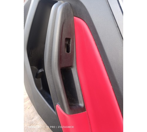 Обшивка двери задняя правая