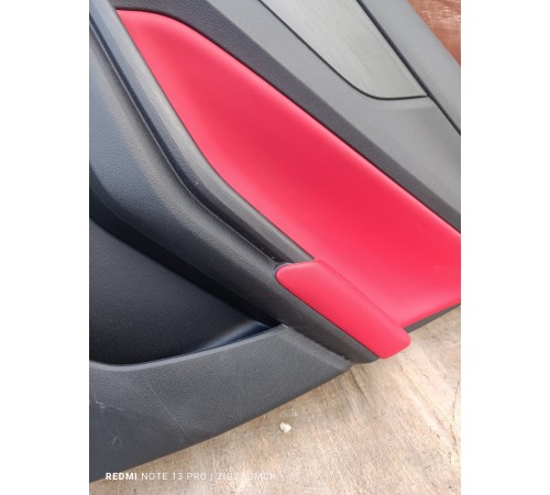 Обшивка двери задняя правая