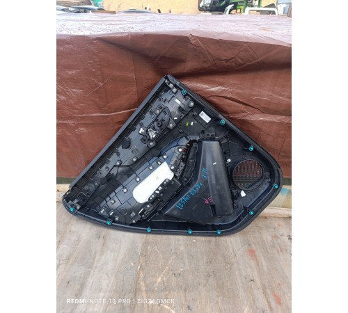 Обшивка двери задняя правая