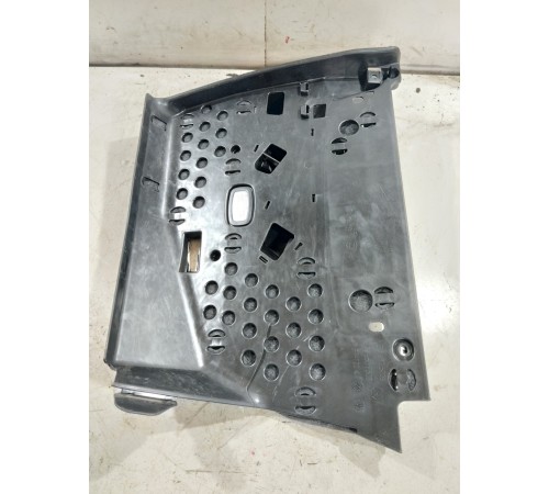 Накладка торпедо правая нижняя