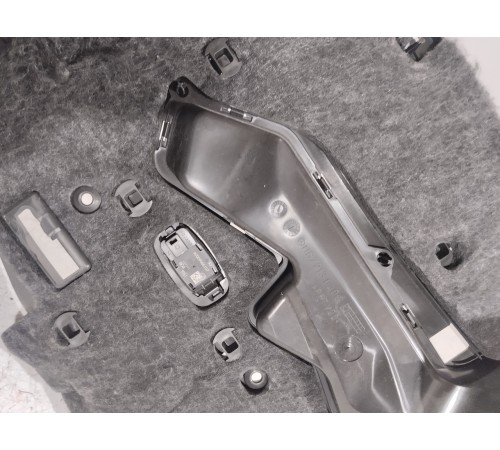 Накладка торпедо правая нижняя