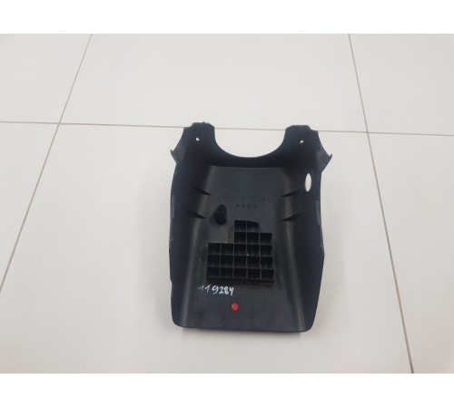 Кожух рулевой колонки нижний