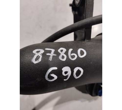 Горловина бачка омывателя