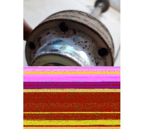 Полуось (привод) (задний, правый)