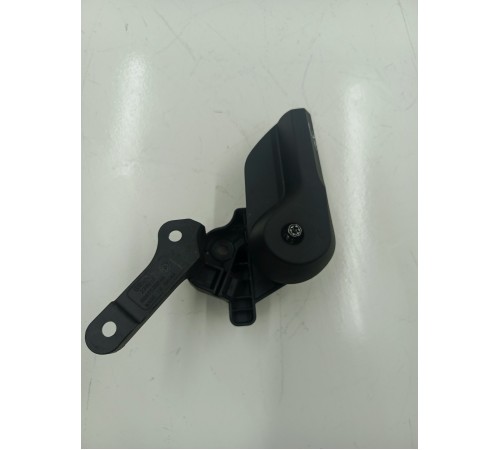 Ручка открывания капота