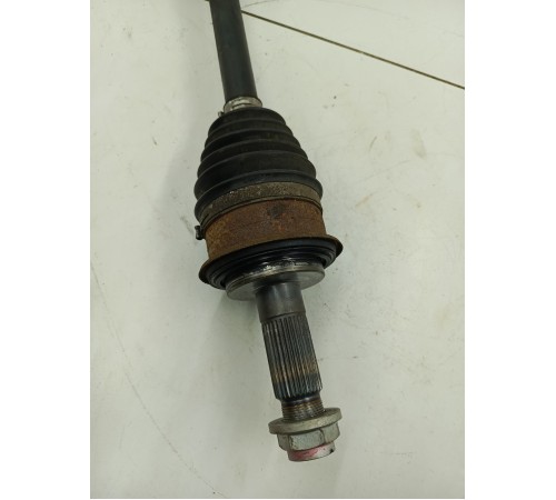 Полуось (привод) передний правый