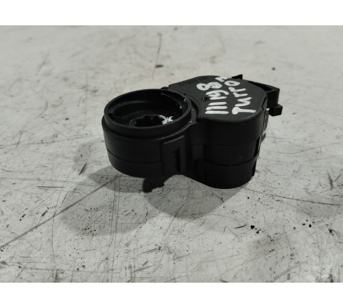 Моторчик привода заслонок отопителя