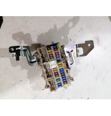 Блок предохранителей салонный