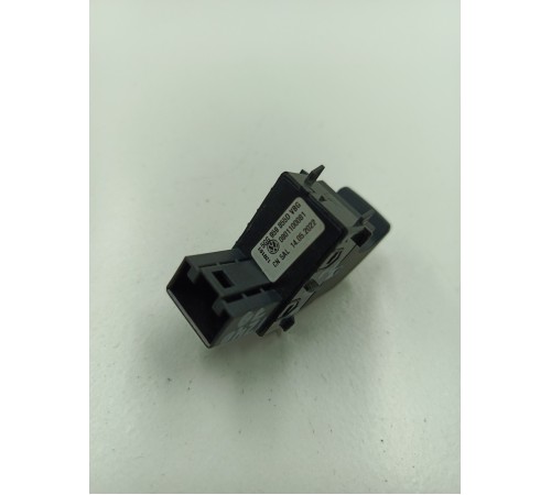 Кнопка стеклоподъёмника