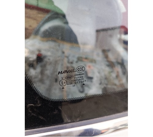 Глухое стекло заднее левое