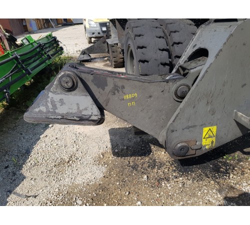 Опорная лапа передняя правая